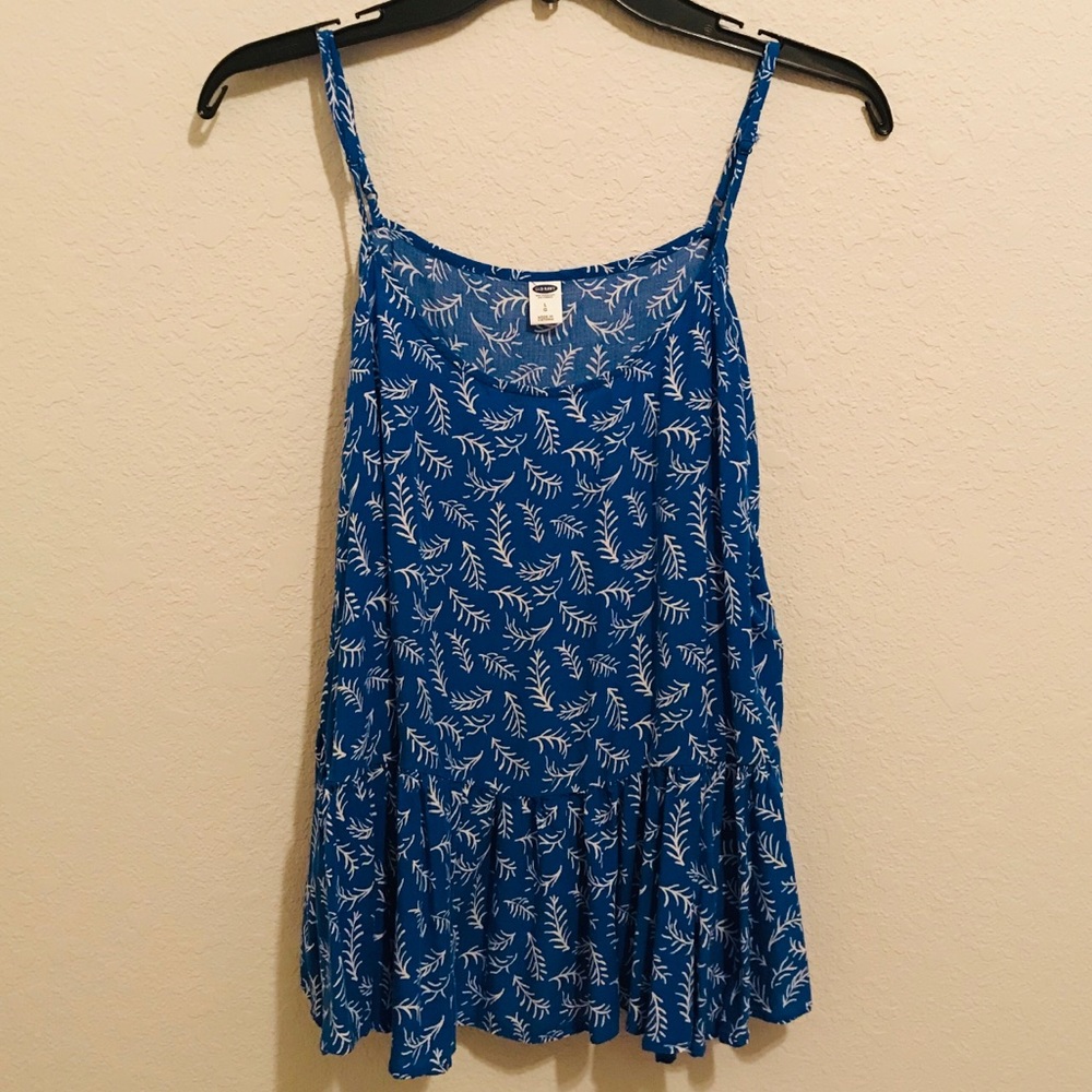 Old Navy Blue Feather Print Top